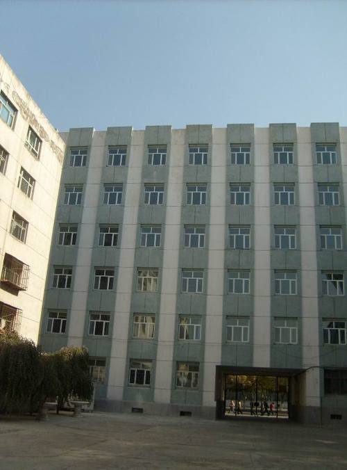 新疆成人教育学院